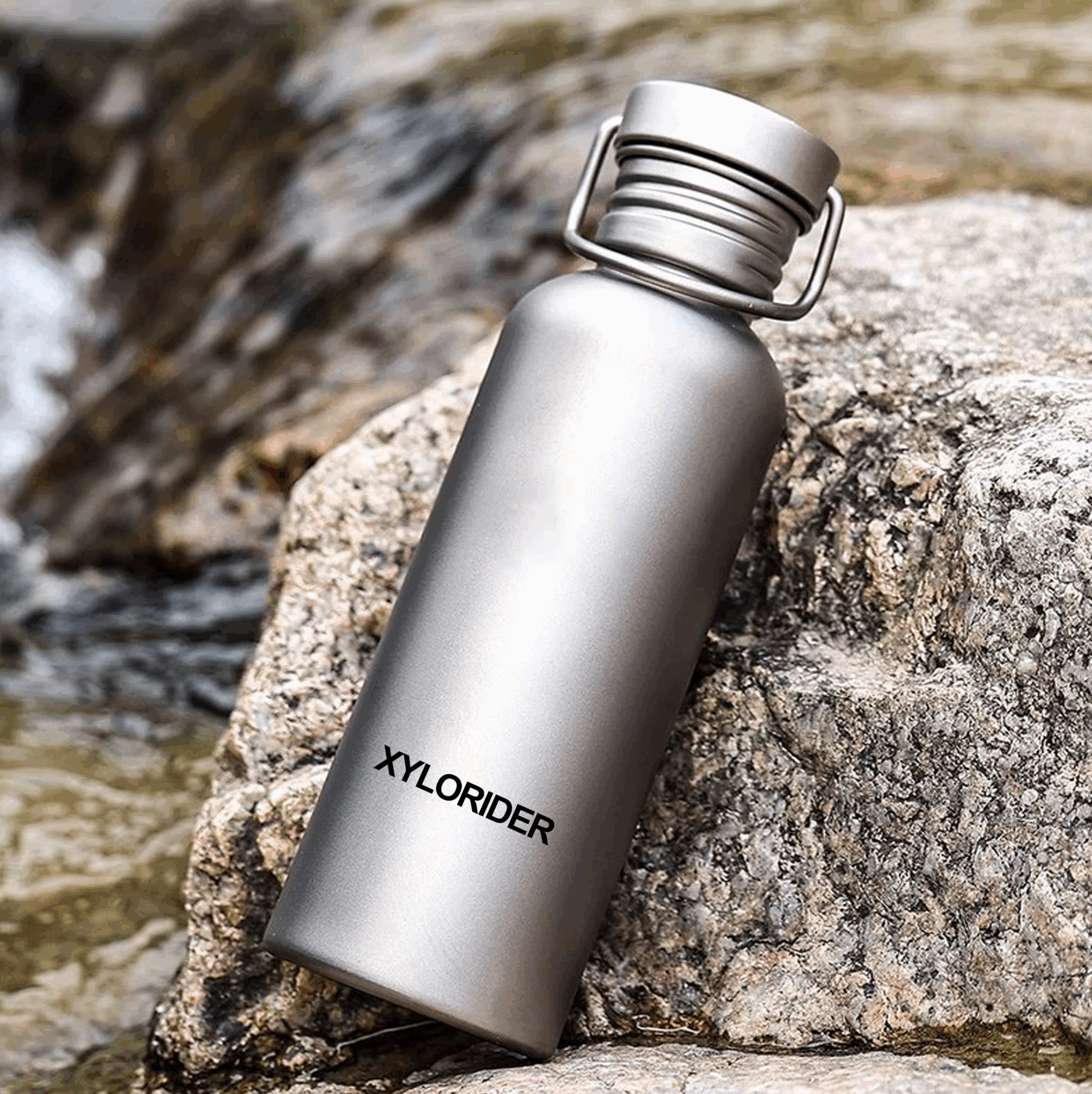 XYLORIDER Sports Bottle