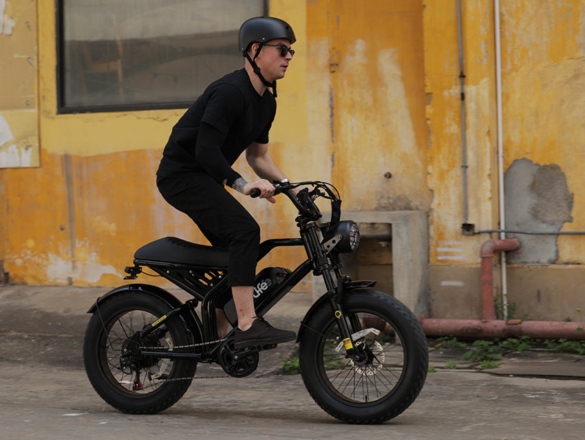 Spark 20x4.0"  Moped-Style  E-Bike, Lifestyle 5